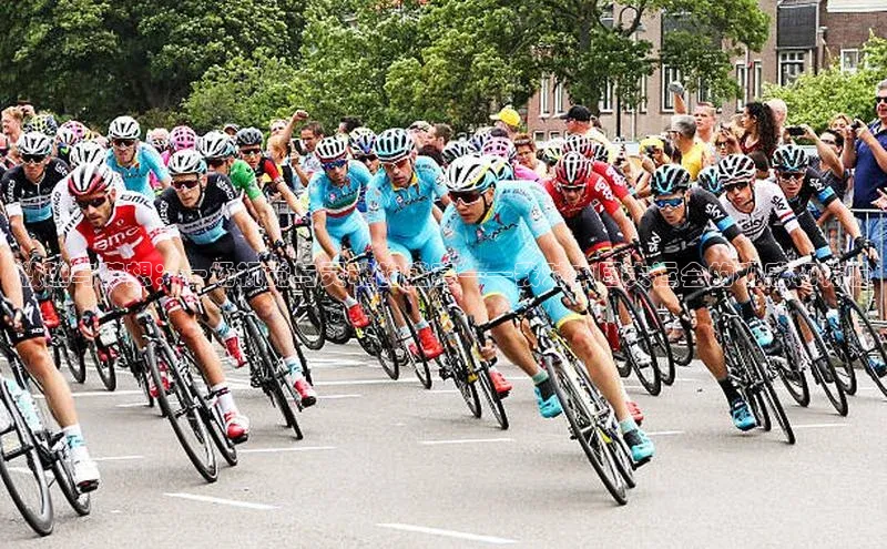 3377.体育网站平台登录哇咔哇咔文化激越与梦想：一场视觉与灵魂的盛宴——我对中国大运会的观感和体验